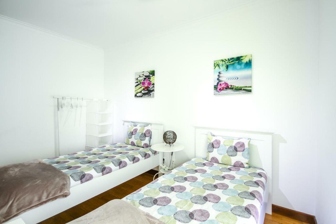 Apartamento Tejo Cacilhas Екстериор снимка
